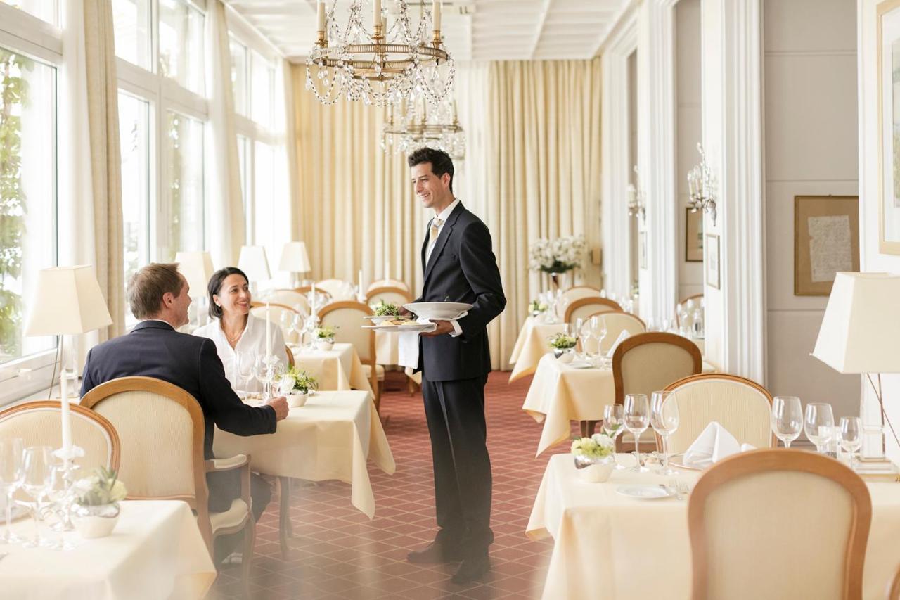 فندق بايريشا هوف لينداو المظهر الخارجي الصورة A restaurant in Germany