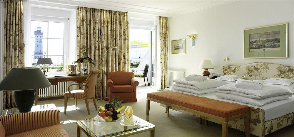 فندق بايريشا هوف لينداو المظهر الخارجي الصورة A typical hotel room